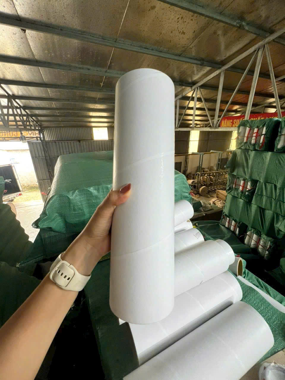 Lõi cuộn màng bọc thực phẩm